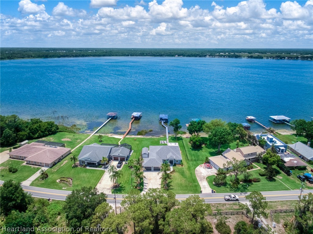 208 Cloverleaf Road Lake Placid, FL 33852 - Photo 4 of 41