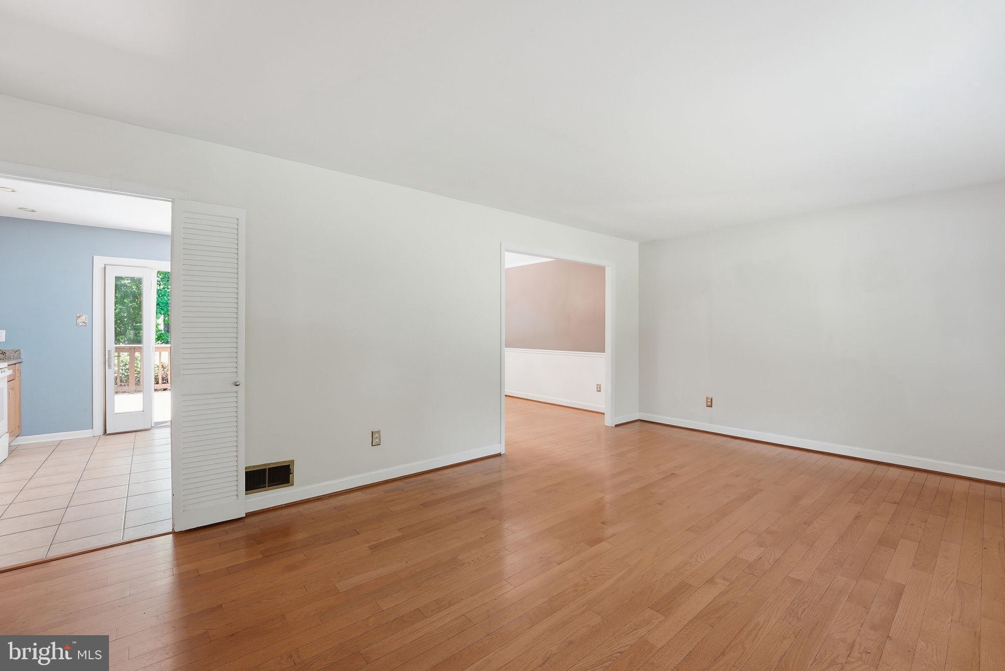 8609 Woodview Drive Springfield, VA 22153 - Photo 5 of 24