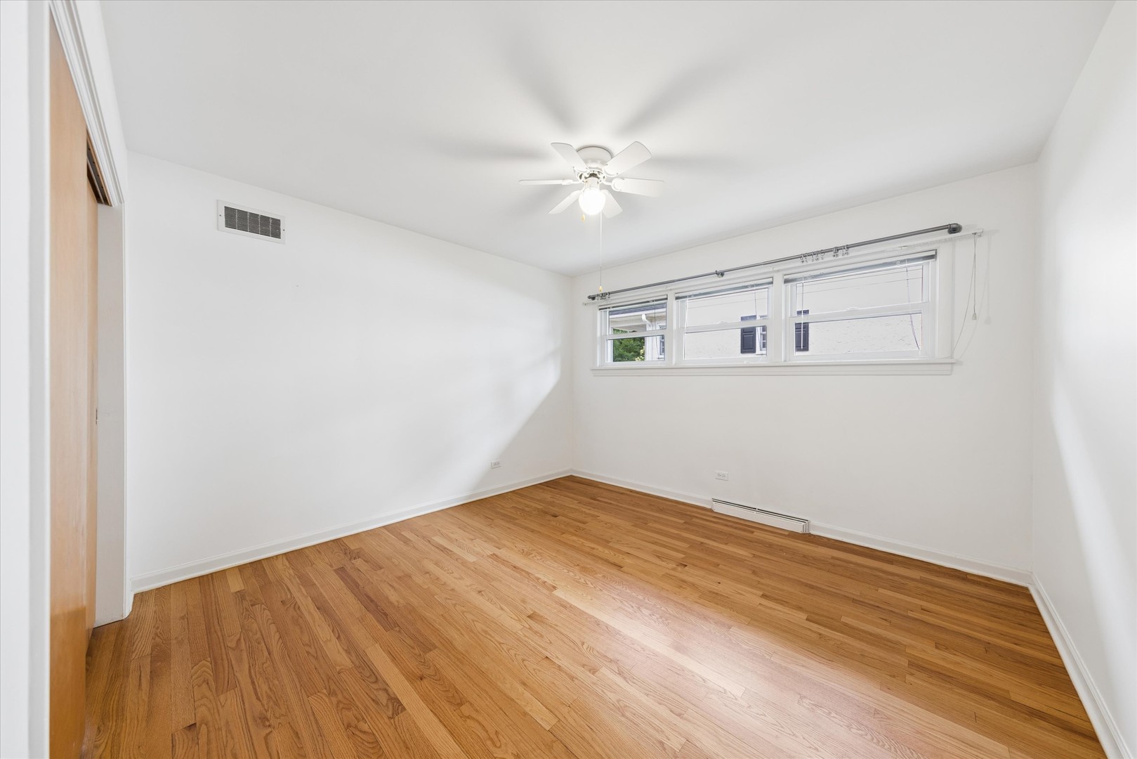 677 Wingate Road Glen Ellyn, IL 60137 - Photo 26 of 41 Gallery Image 26