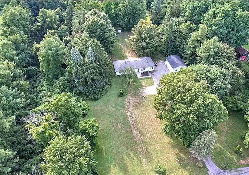 9692 Summit Street Road Pavilion, NY 14482 - Photo 4 of 33