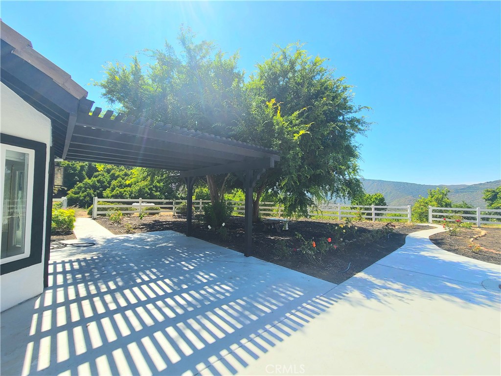 43605 Los Gatos Road Temecula, CA 92590 - Photo 3 of 61