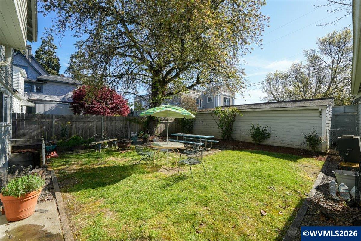 227 Southwest 7th Street Corvallis, OR 97333 - Photo 9 of 41