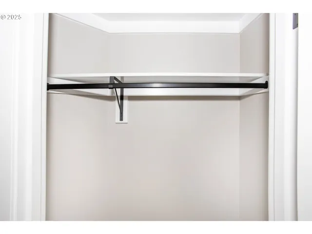 $849,900 | 11009 Northwest 11th Place, Vancouver, WA 98685