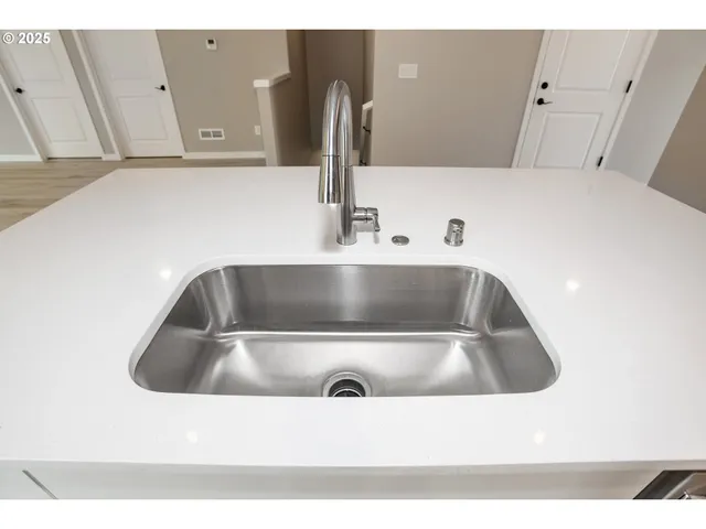 $849,900 | 11009 Northwest 11th Place, Vancouver, WA 98685