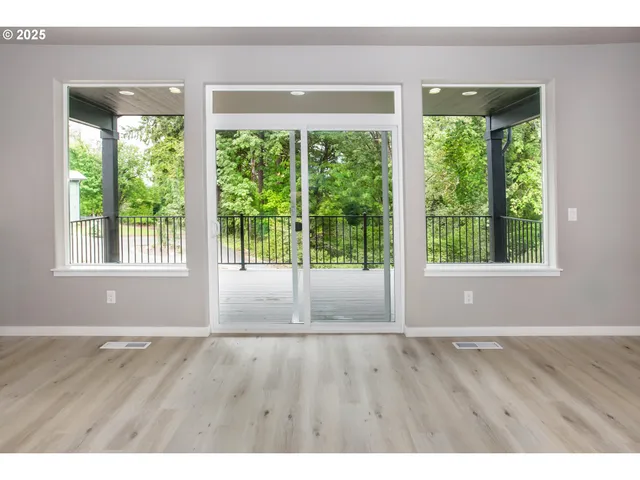 $849,900 | 11009 Northwest 11th Place, Vancouver, WA 98685