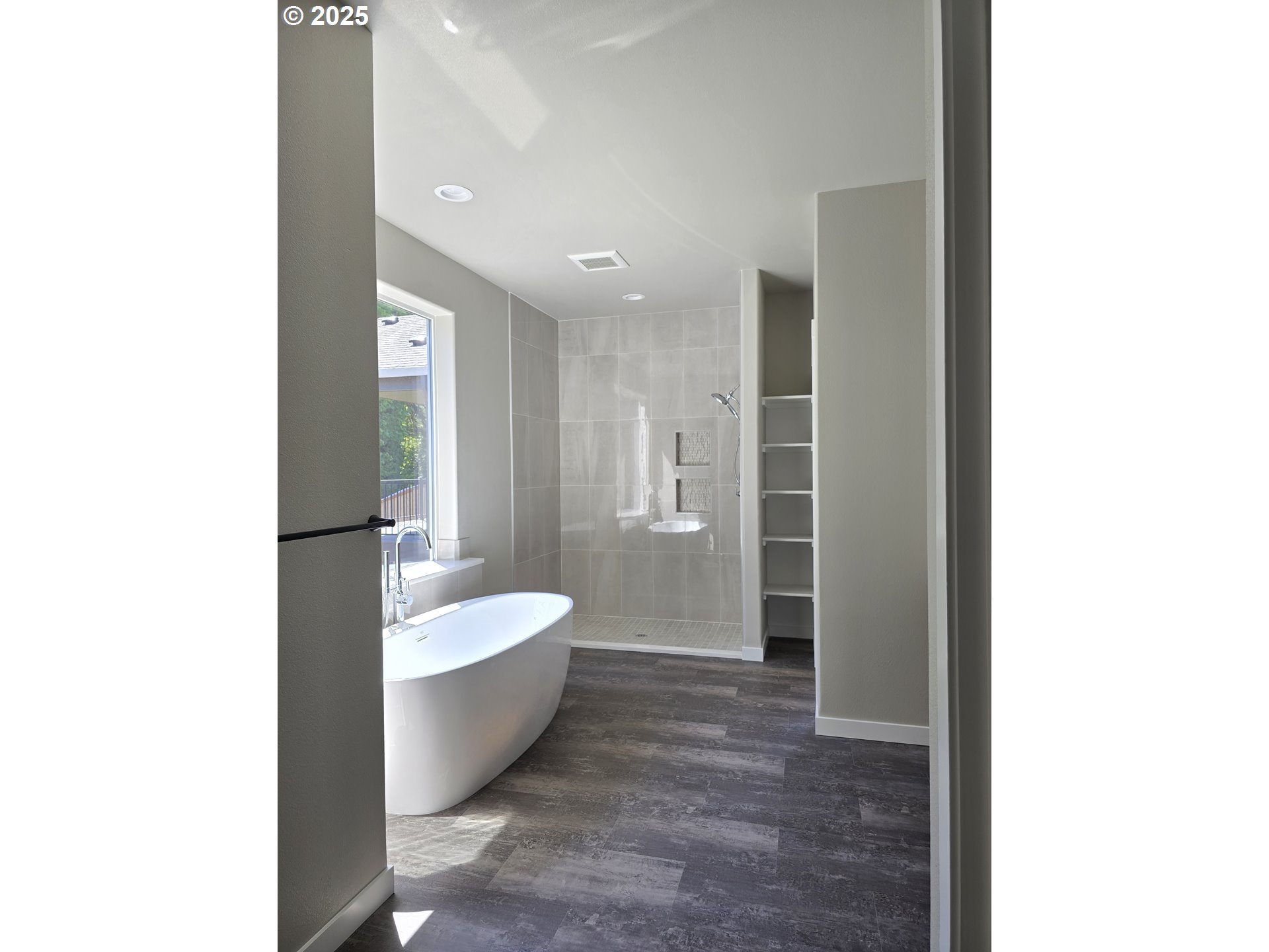 11009 Northwest 11th Place Vancouver, WA 98685 - Photo 9 of 46