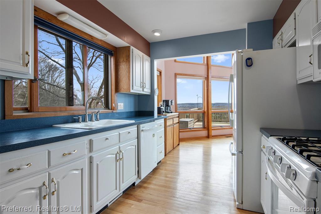 1693 Elm Road Road Frankfort, MI 49635 - Photo 13 of 58