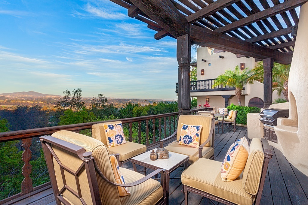 5407 Linea Del Cielo Rancho Santa Fe, CA 92067 - Photo 3 of 25