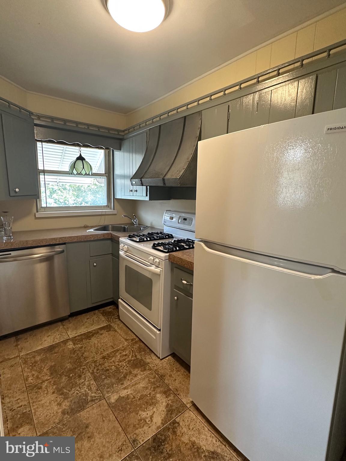 300 Springton Road Upper Darby, PA 19082 - Photo 28 of 57