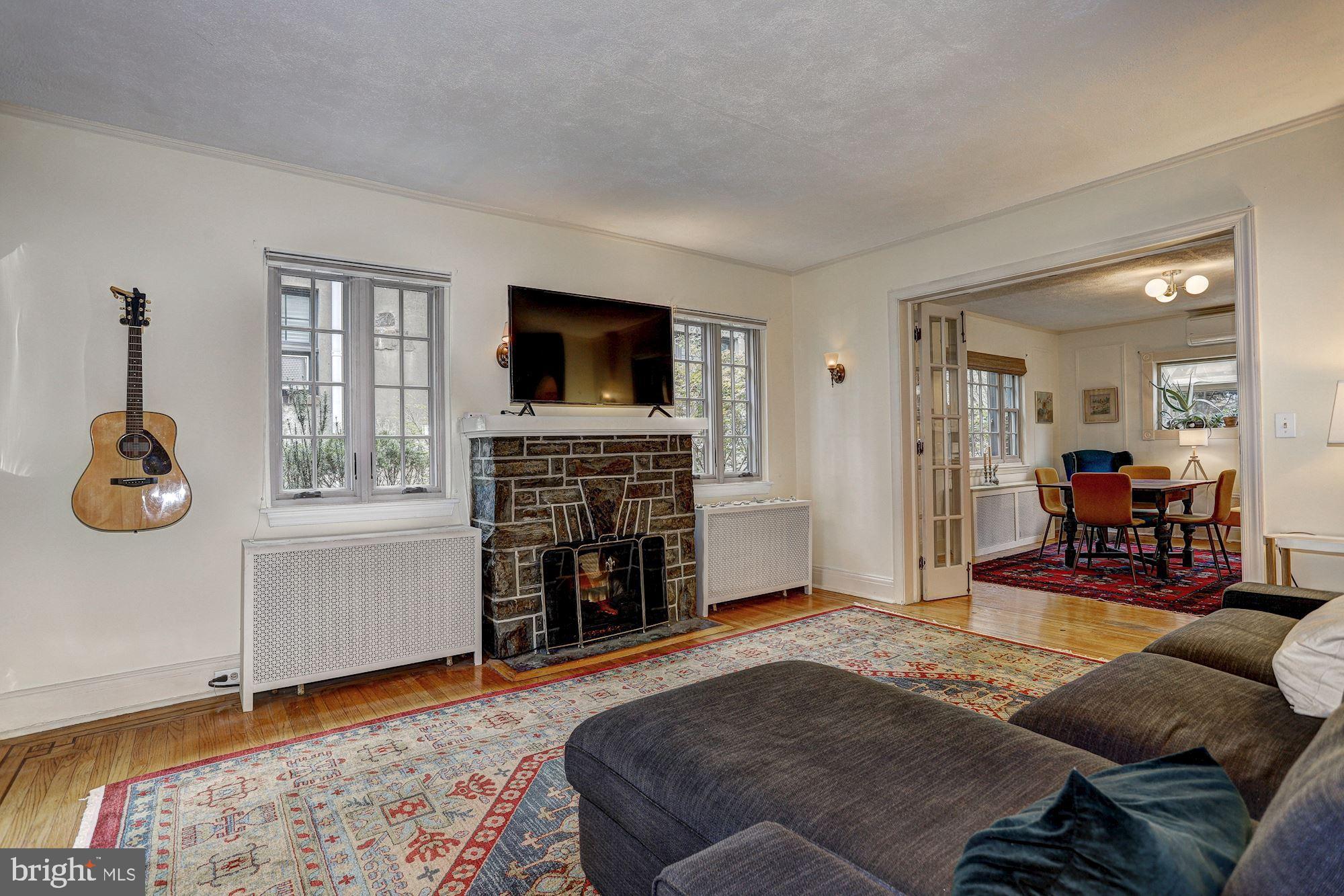 3714 Rexmere Road Baltimore, MD 21218 - Photo 14 of 39 Living Room