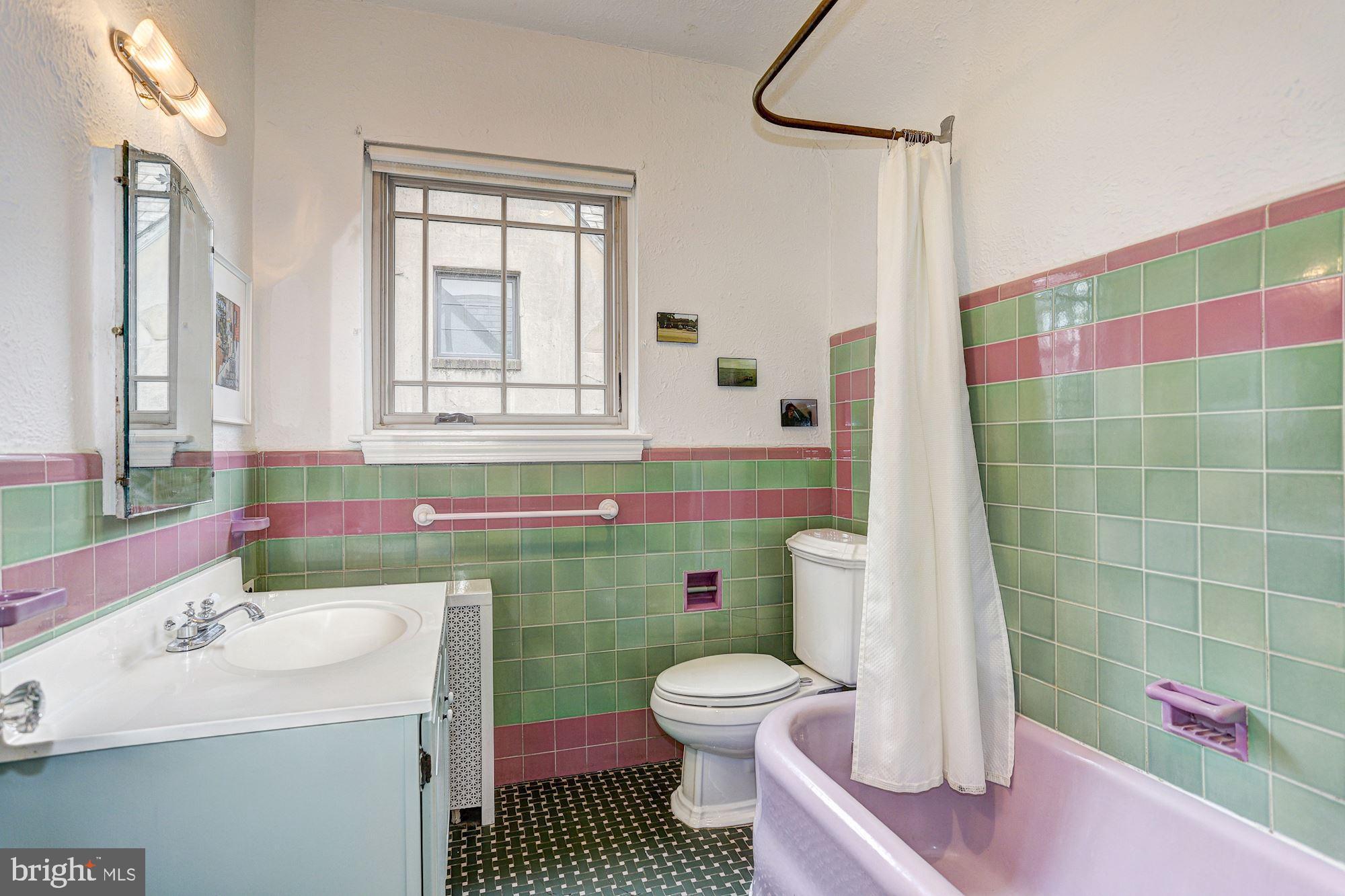 3714 Rexmere Road Baltimore, MD 21218 - Photo 32 of 39 Full Bath
