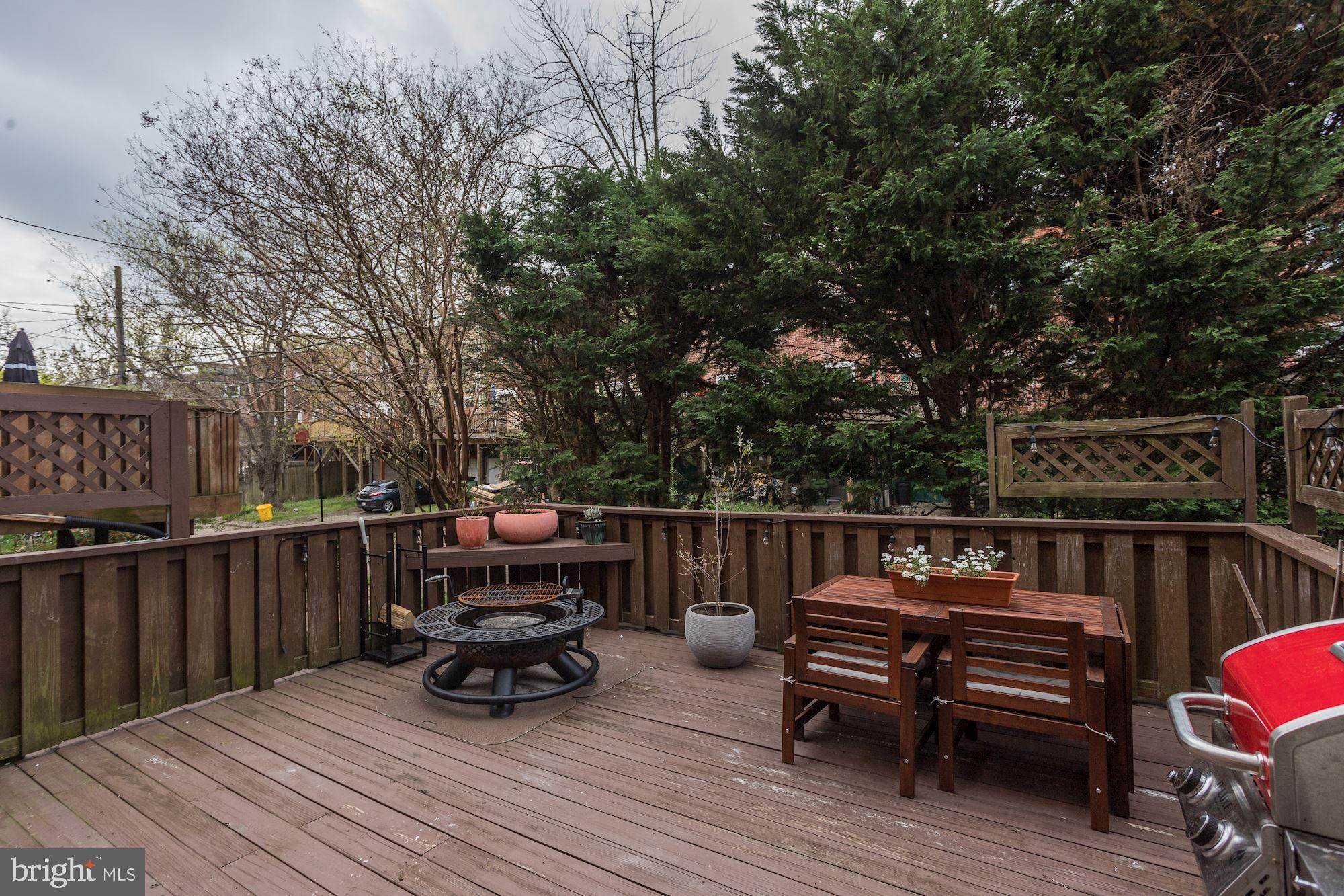 3714 Rexmere Road Baltimore, MD 21218 - Photo 34 of 39 Deck