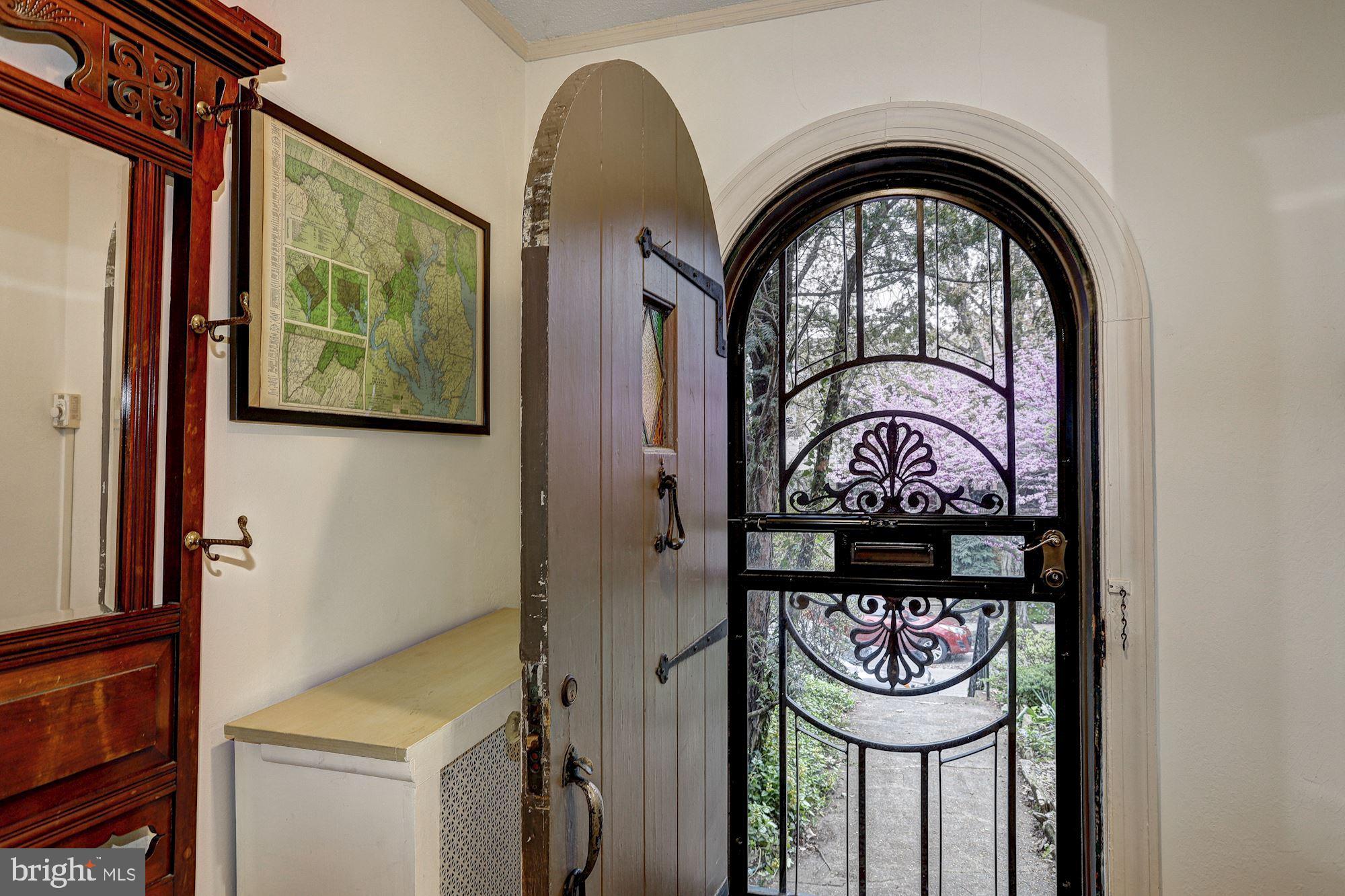 3714 Rexmere Road Baltimore, MD 21218 - Photo 10 of 39 Foyer