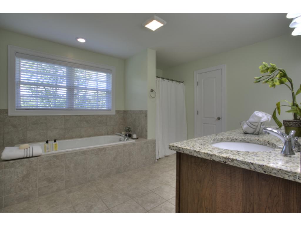 53 Ryan Farm Road Windham, NH 03087 - Photo 26 of 36