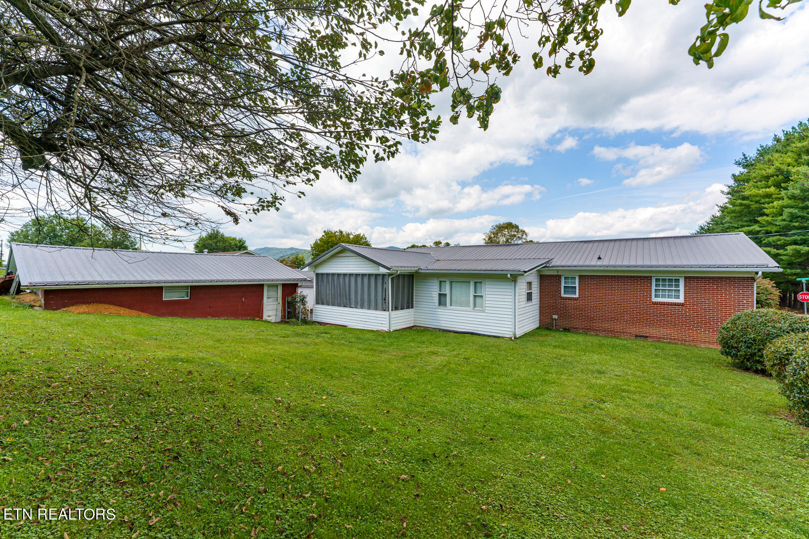 196 Coleman Street Harrogate, TN 37752 - Photo 15 of 20 _DSC4220