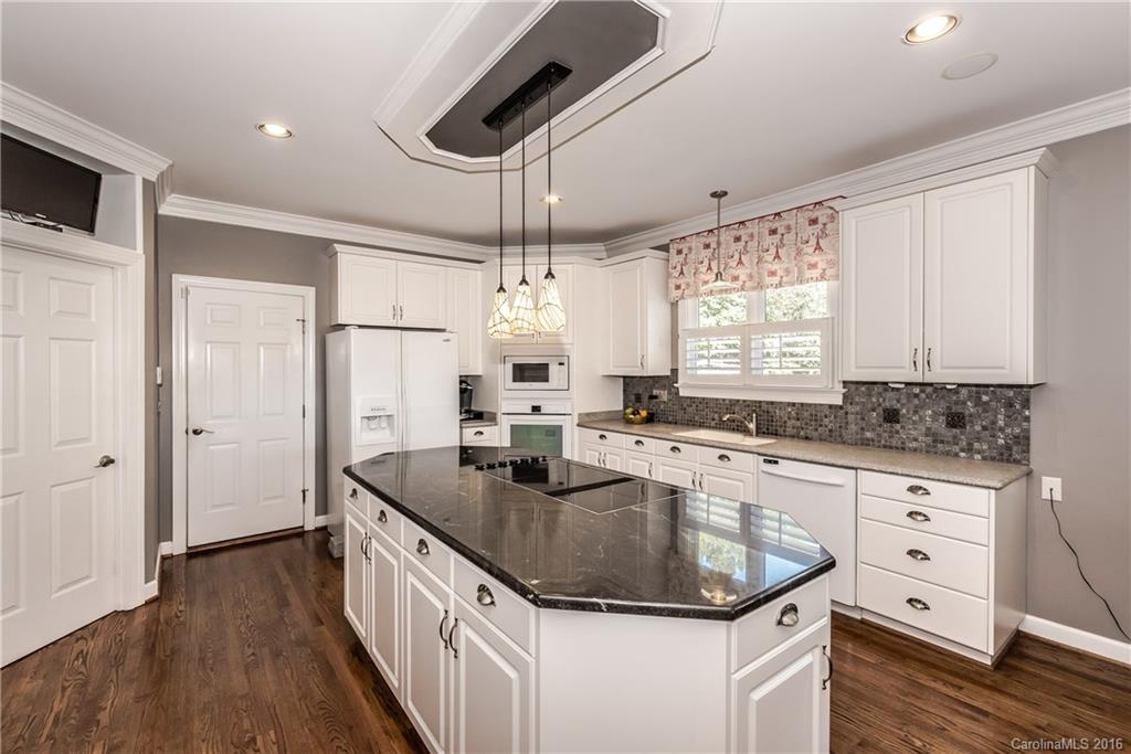 12128 Farnborough Road Huntersville, NC 28078 - Photo 9 of 24 Gallery Image 9