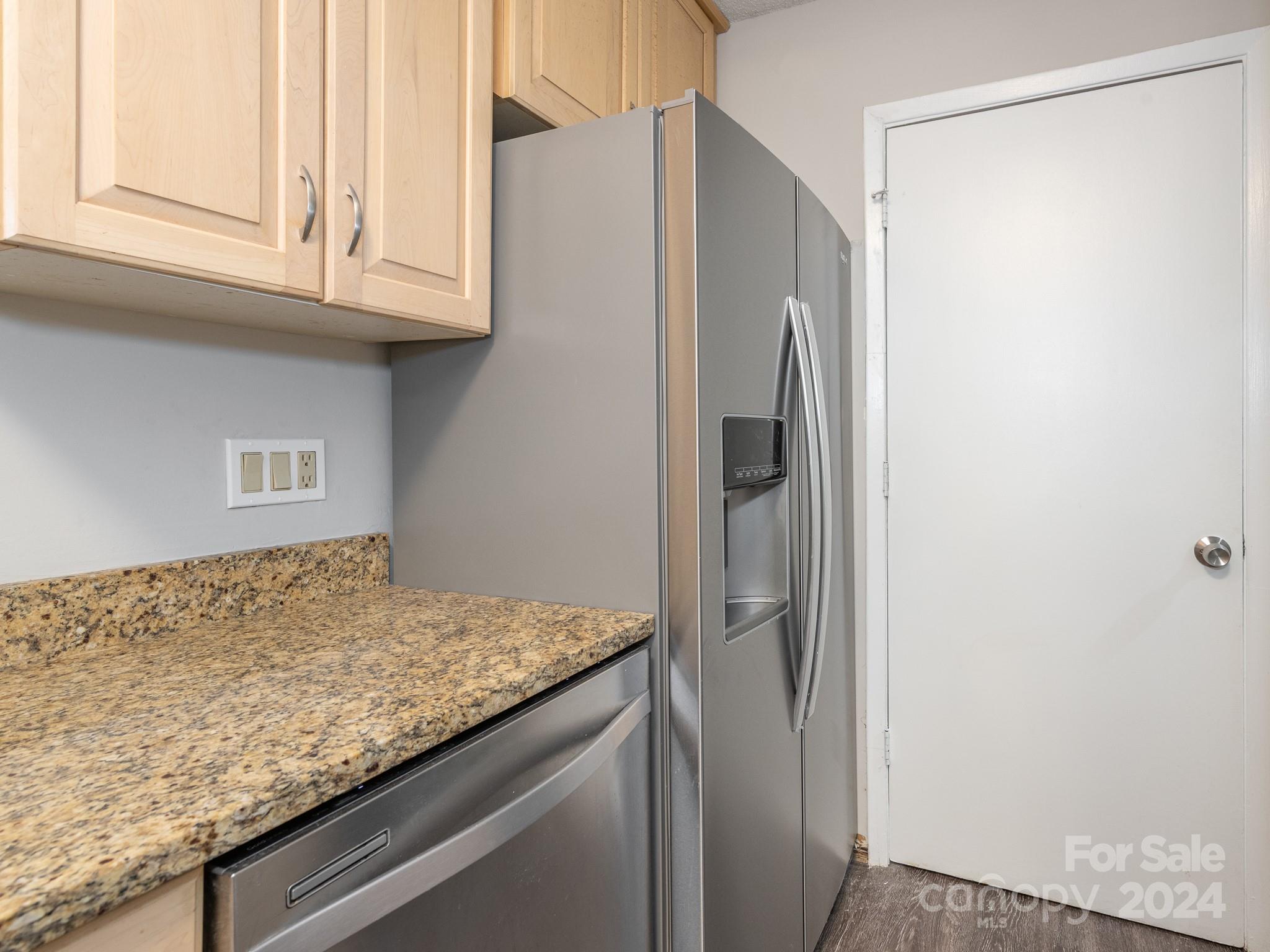 4936 Sardis Road, Unit F Charlotte, NC 28270 - Photo 11 of 27 Gallery Image 11