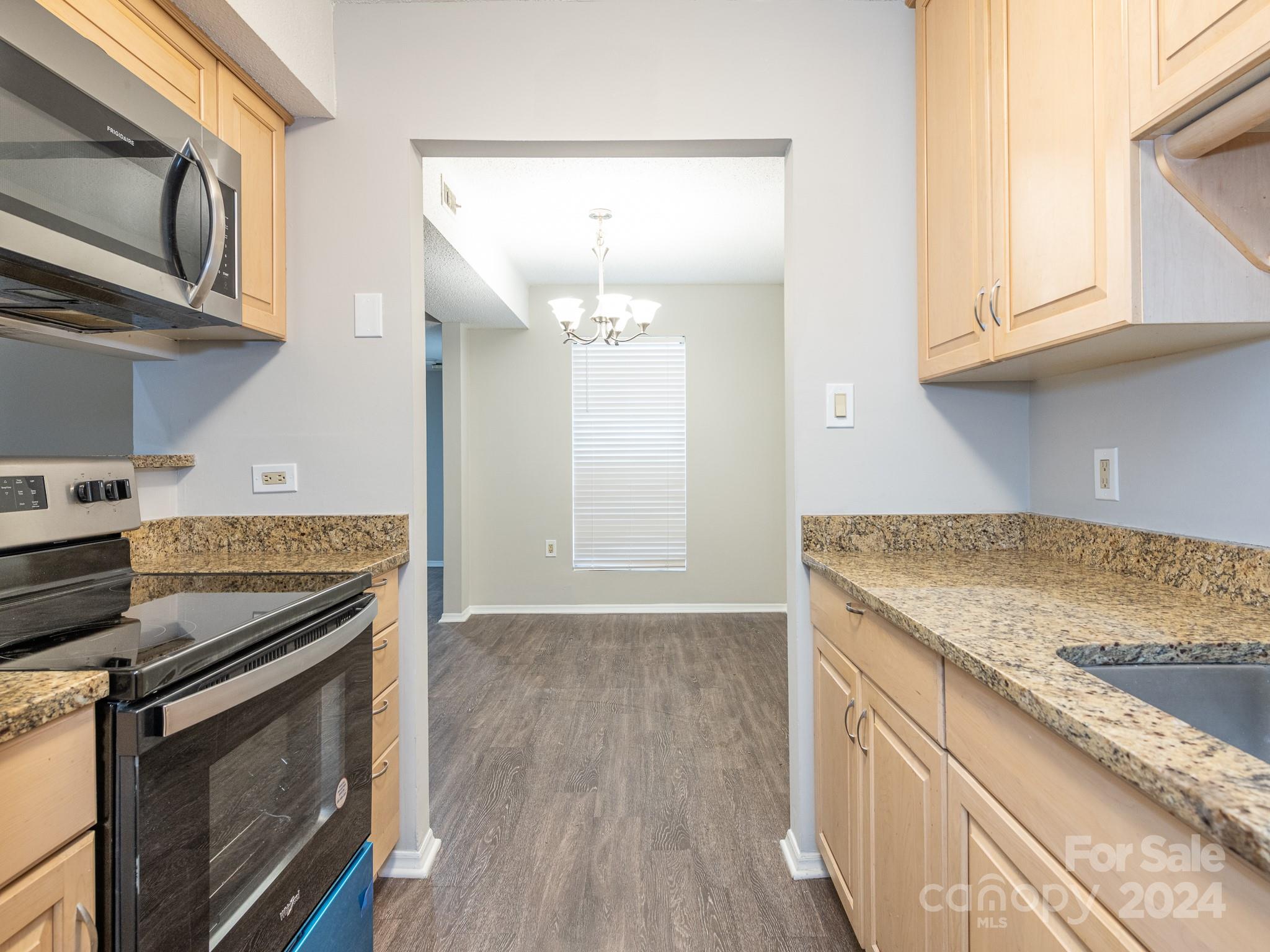 4936 Sardis Road, Unit F Charlotte, NC 28270 - Photo 13 of 27 Gallery Image 13
