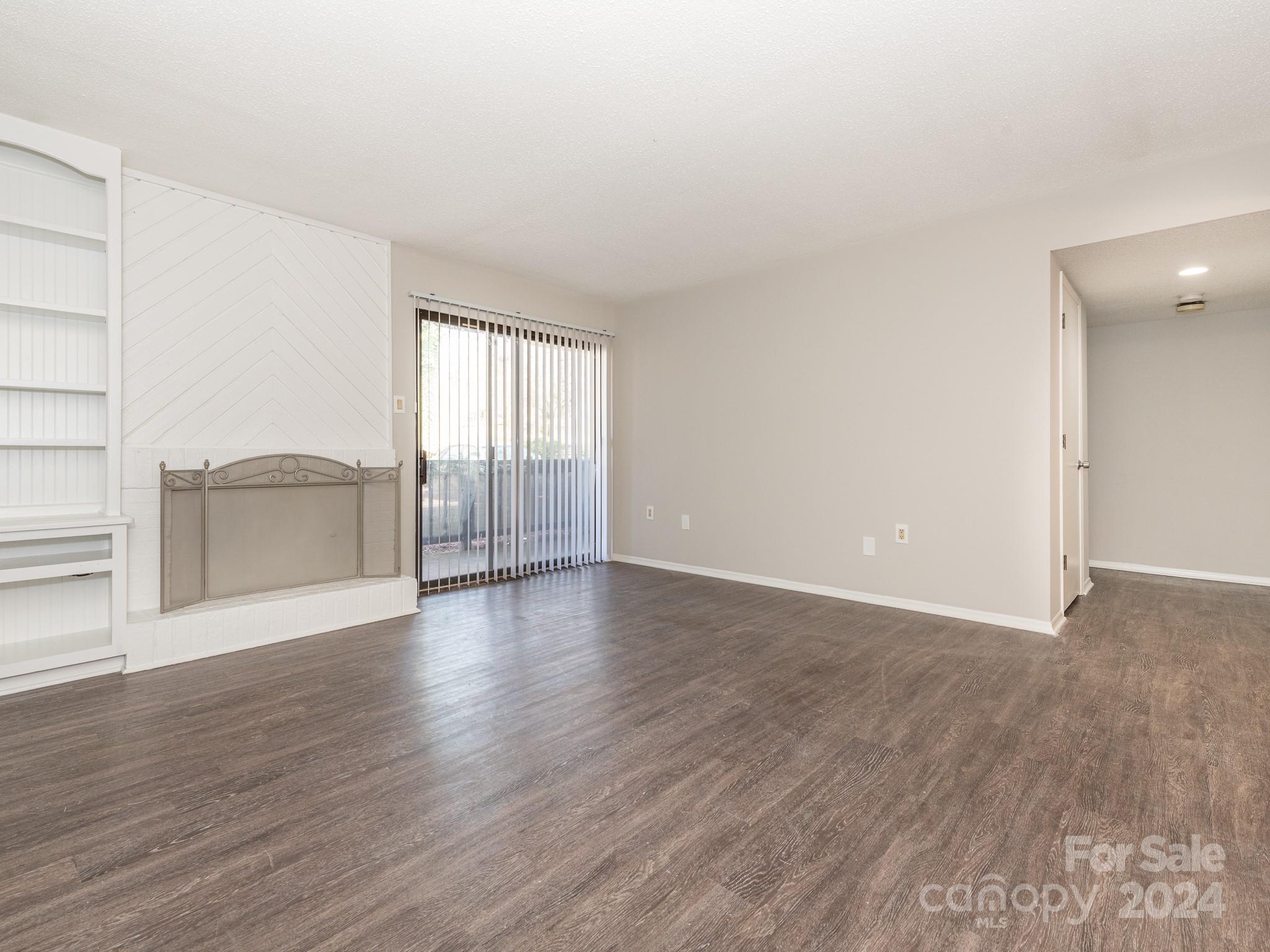 4936 Sardis Road, Unit F Charlotte, NC 28270 - Photo 7 of 27 Gallery Image 7