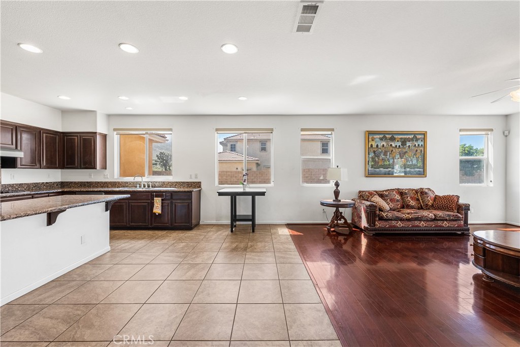 658 East Lago Lindo Road Palmdale, CA 93550 - Photo 22 of 73