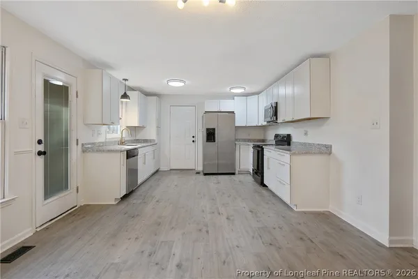 $1,700 | 205 Brookford Court, Fayetteville, NC 28314