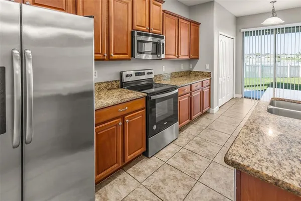 $2,699 | 1806 Thetford Circle, Orlando, FL 32824