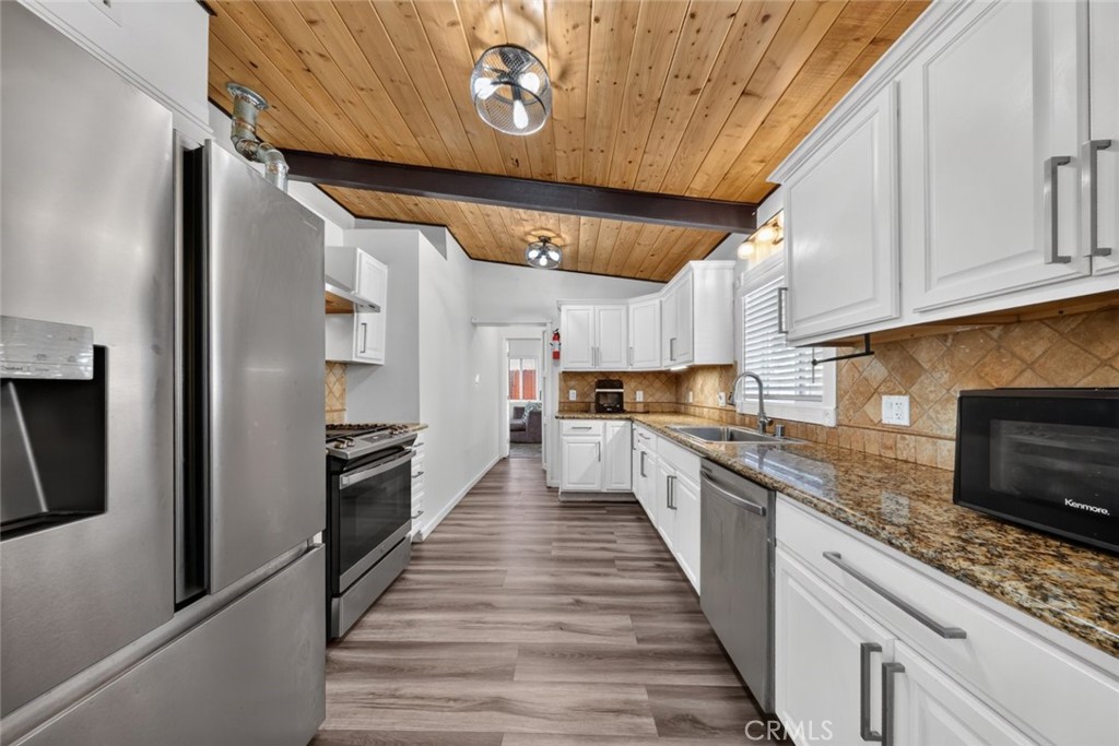 7959 Bothwell Road Reseda, CA 91335 - Photo 6 of 74 Gallery Image 6