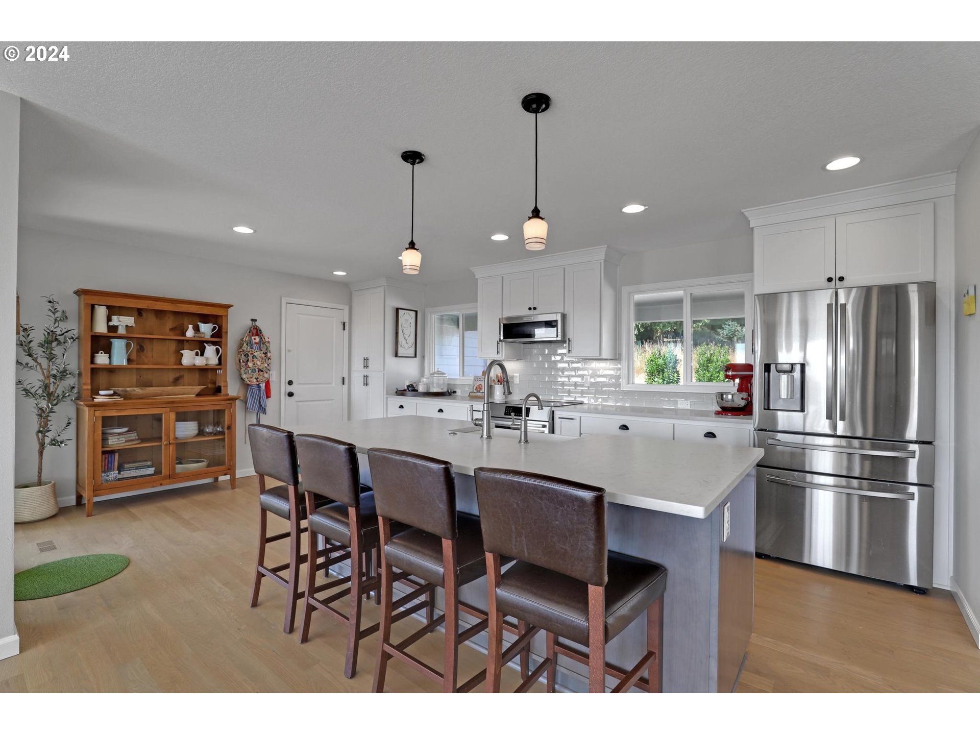 33660 Southwest Laurel Road Hillsboro, OR 97123 - Photo 13 of 37 Gallery Image 13