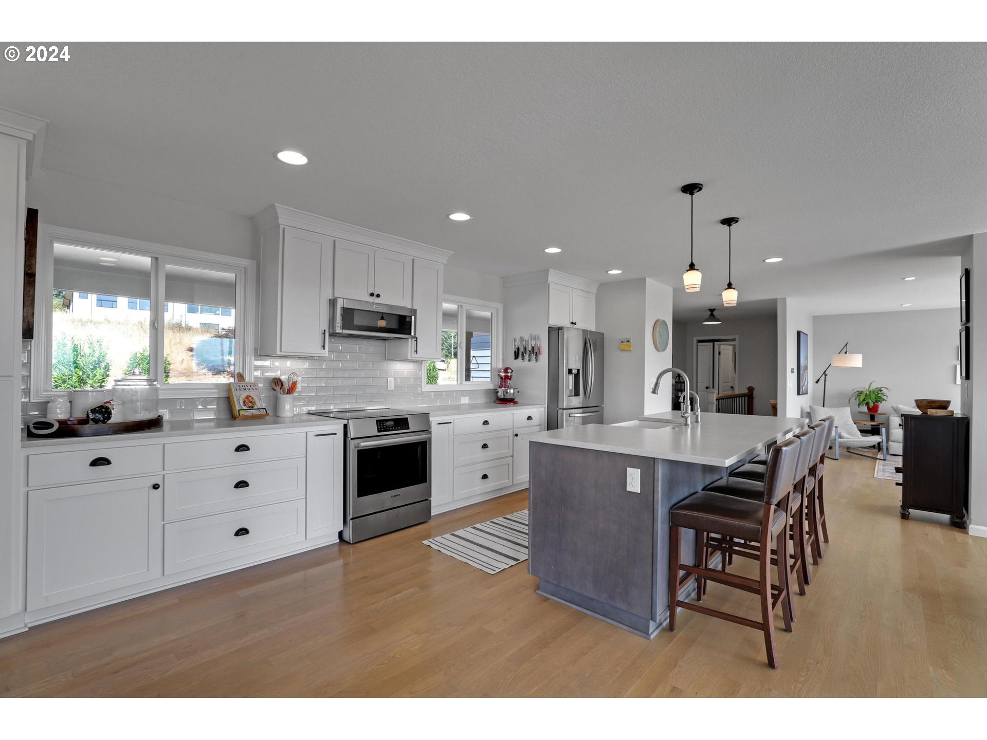 33660 Southwest Laurel Road Hillsboro, OR 97123 - Photo 14 of 37 Gallery Image 14