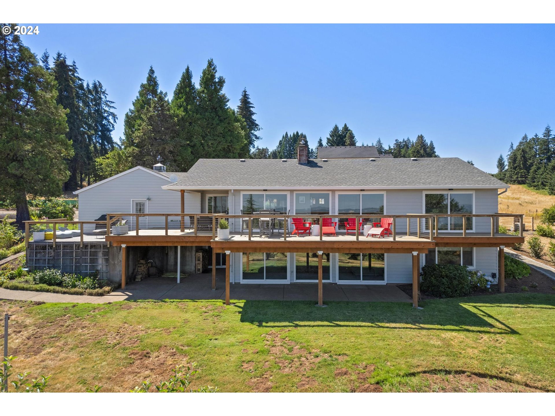 33660 Southwest Laurel Road Hillsboro, OR 97123 - Photo 3 of 37 Gallery Image 3