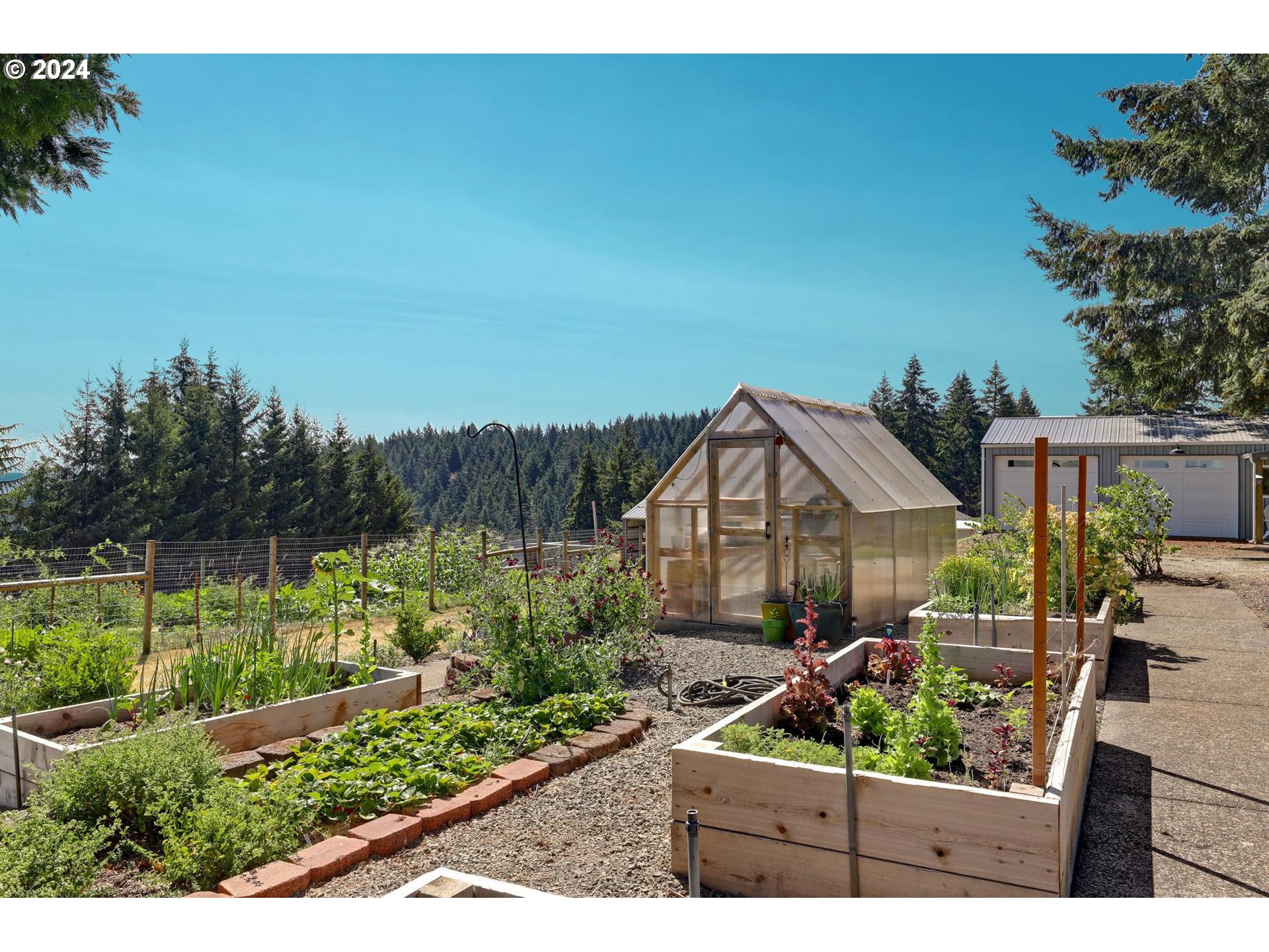 33660 Southwest Laurel Road Hillsboro, OR 97123 - Photo 32 of 37 Gallery Image 32