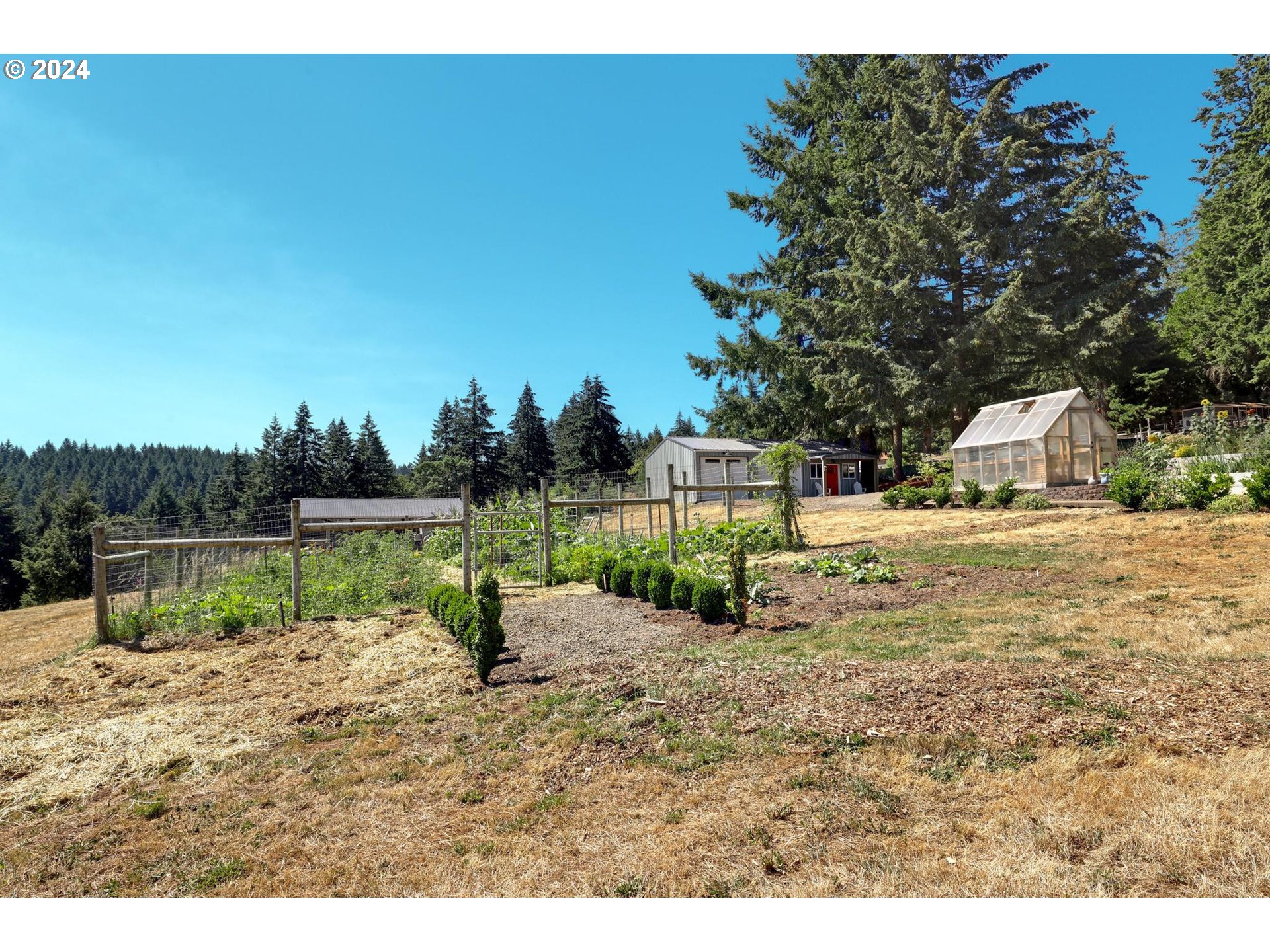 33660 Southwest Laurel Road Hillsboro, OR 97123 - Photo 34 of 37 Gallery Image 34