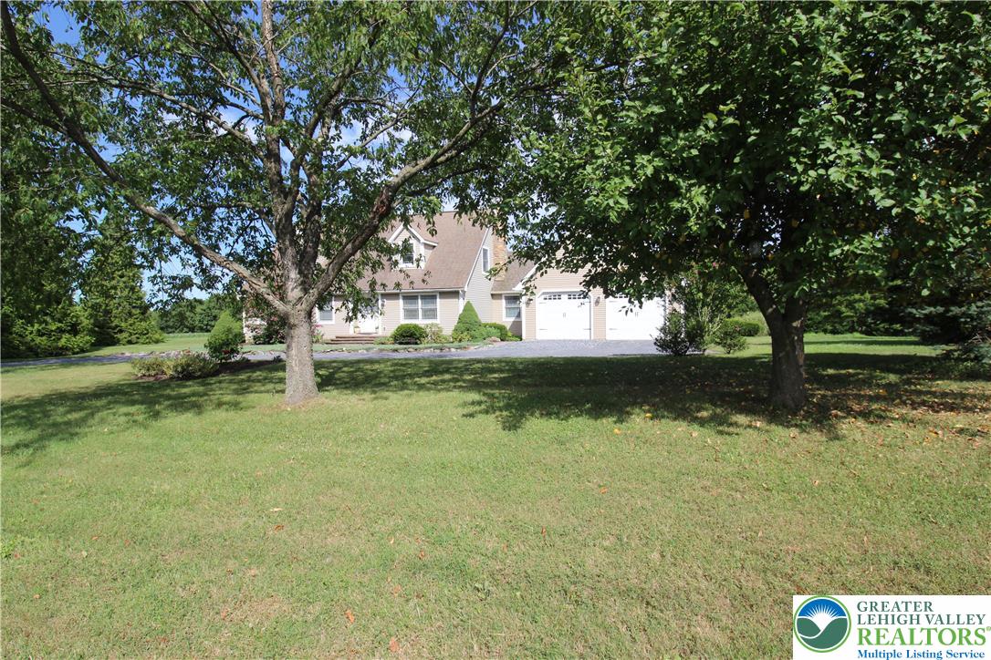 472 Bauer Road Bath, PA 18014 - Photo 3 of 47 a view of backyard with green space