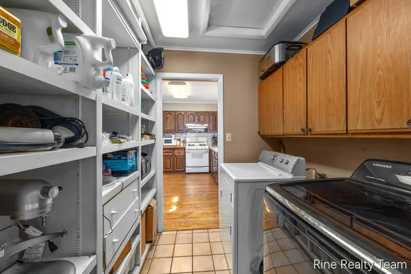 $639,900 | 1555 Knapp Street Northeast, Grand Rapids, MI 49505