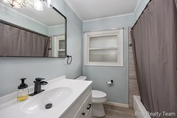 $639,900 | 1555 Knapp Street Northeast, Grand Rapids, MI 49505