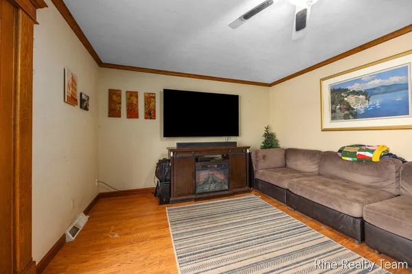 $639,900 | 1555 Knapp Street Northeast, Grand Rapids, MI 49505