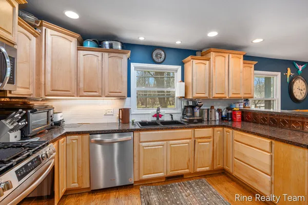 $639,900 | 1555 Knapp Street Northeast, Grand Rapids, MI 49505