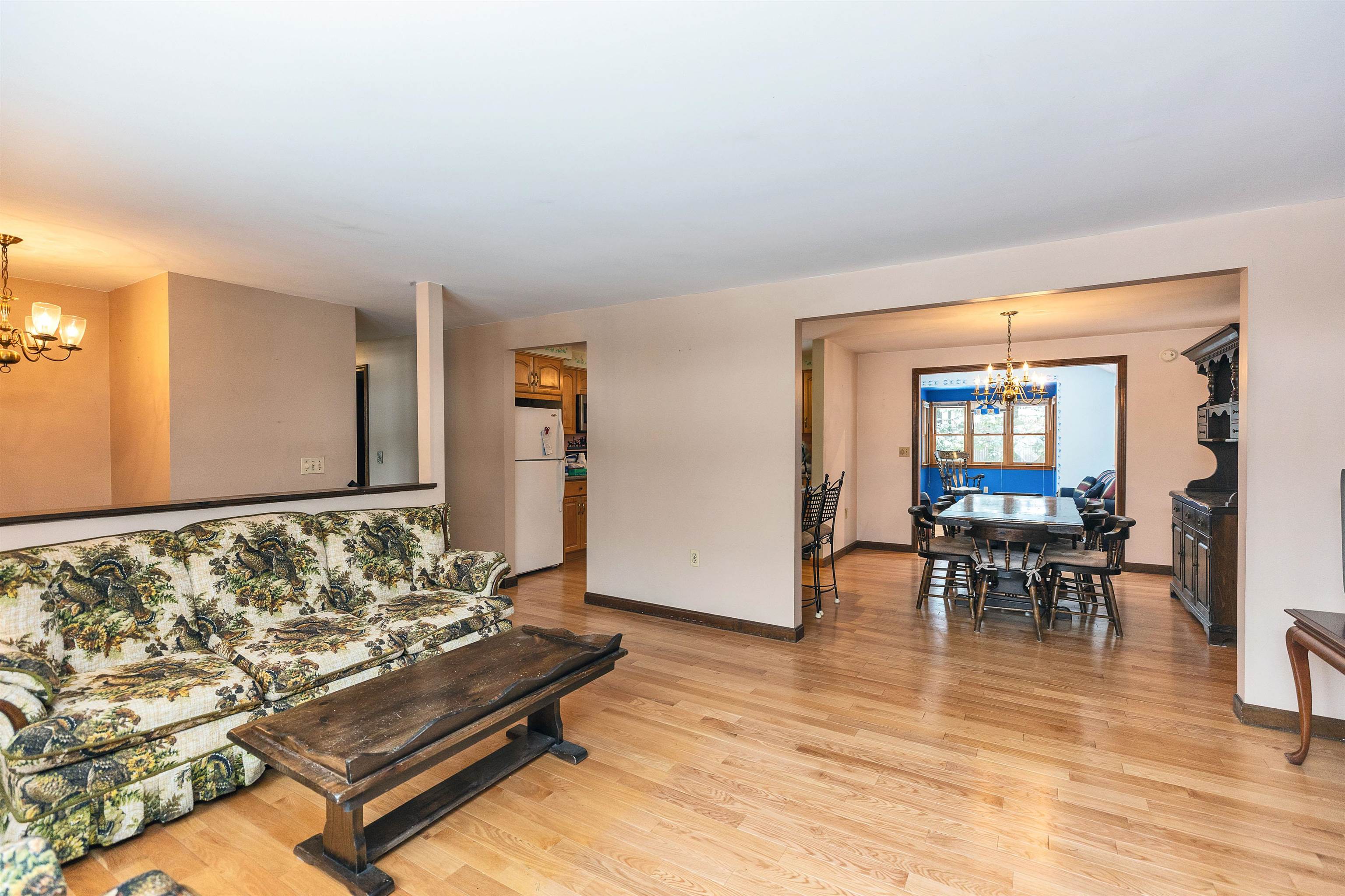 23 Estate Drive Manchester, NH 03104 - Photo 4 of 53