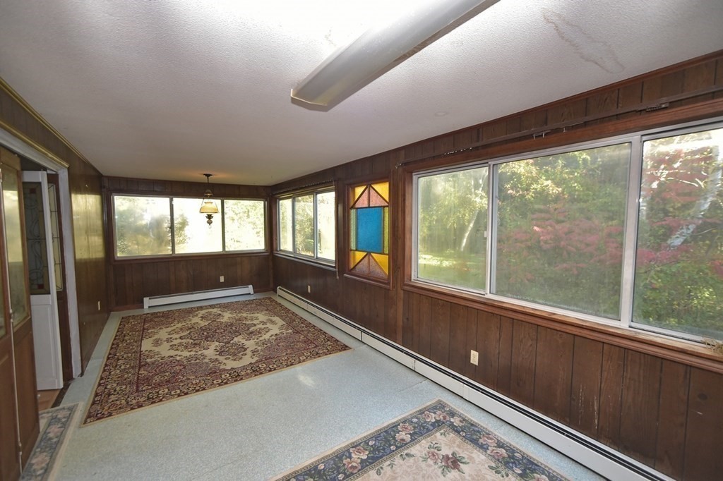 24 Bear Hole Road West Springfield, MA 01089 - Photo 11 of 34
