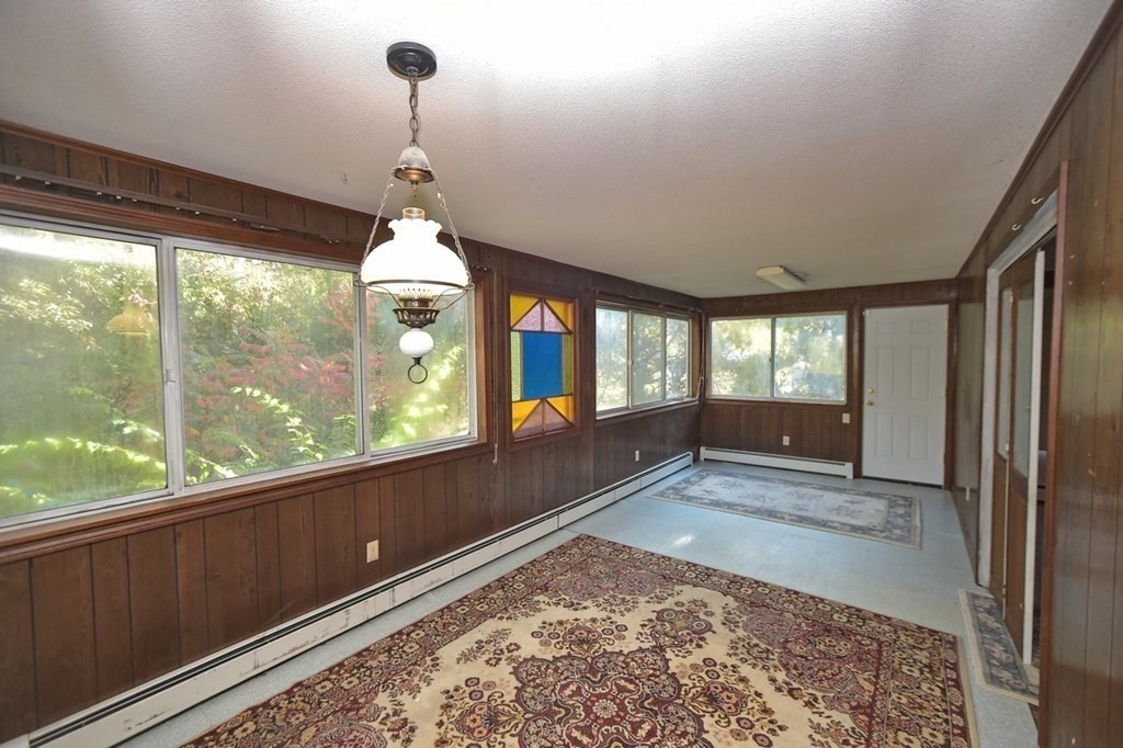 24 Bear Hole Road West Springfield, MA 01089 - Photo 13 of 34