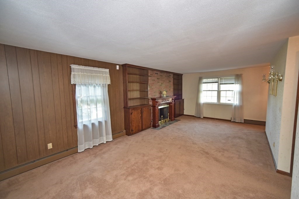 24 Bear Hole Road West Springfield, MA 01089 - Photo 17 of 34