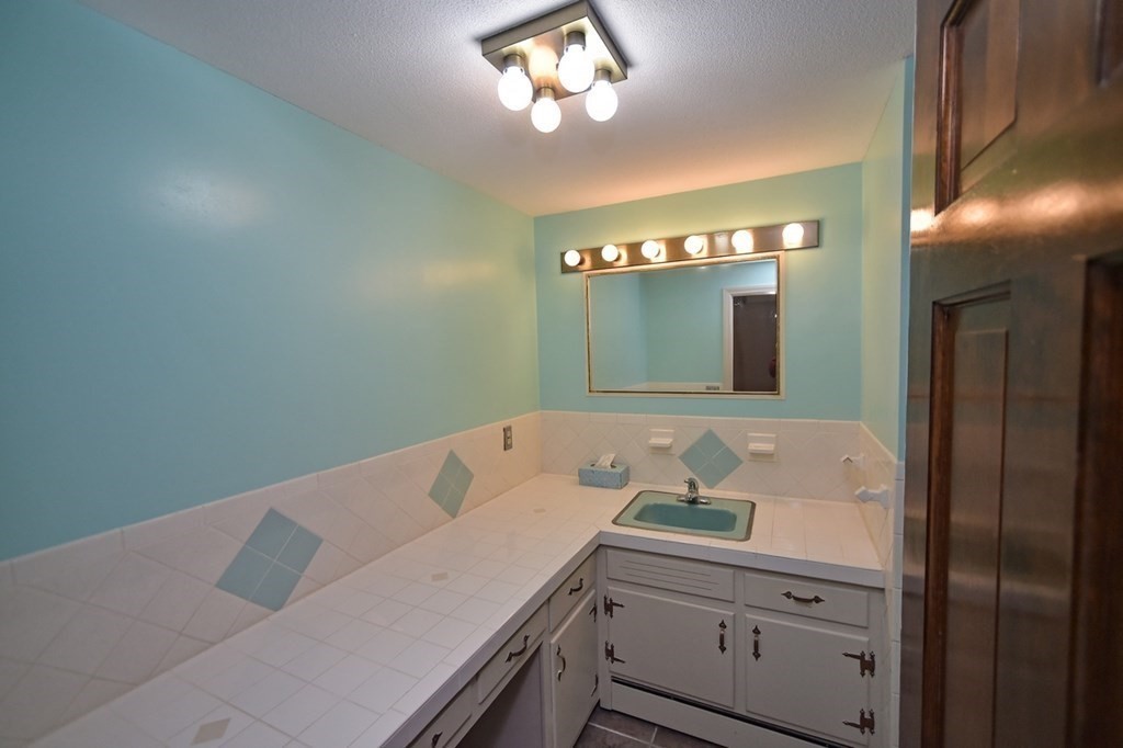 24 Bear Hole Road West Springfield, MA 01089 - Photo 24 of 34