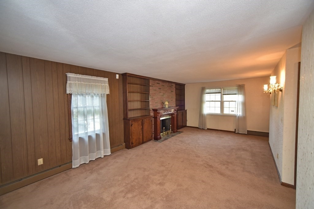 24 Bear Hole Road West Springfield, MA 01089 - Photo 26 of 34