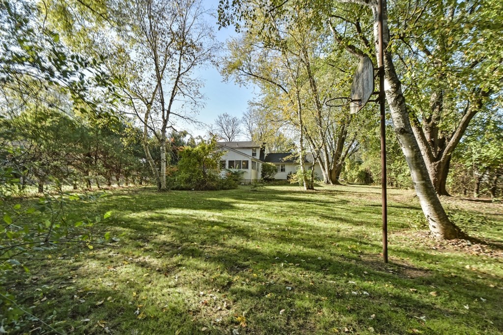 24 Bear Hole Road West Springfield, MA 01089 - Photo 33 of 34
