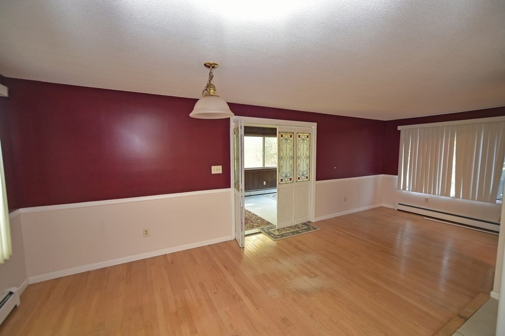 24 Bear Hole Road West Springfield, MA 01089 - Photo 10 of 34