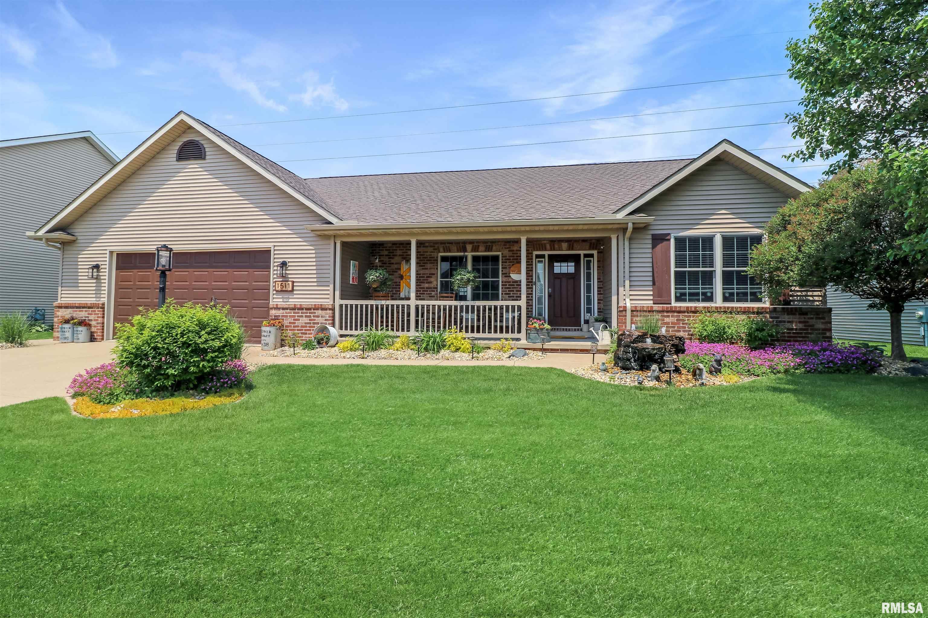 1511 Santa Fe Road Washington, IL 61571 - Photo 1 of 41 Gallery Image 1