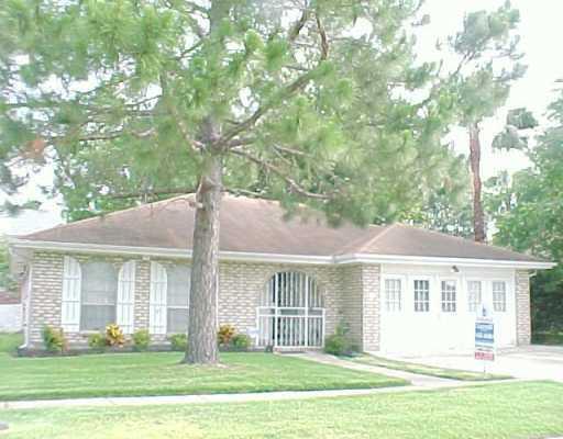 3365 Irish Bend Road Kenner, LA 70065 - Photo 1 of 8 Gallery Image 1