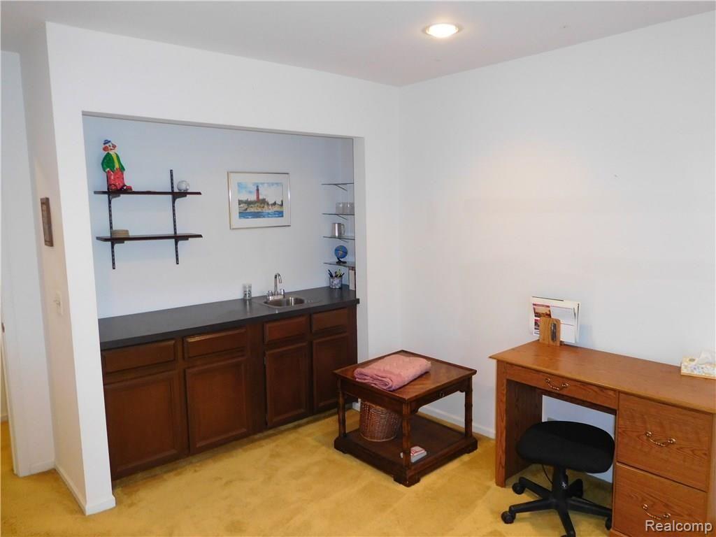 29616 Middlebelt Road Farmington Hills, MI 48334 - Photo 18 of 23