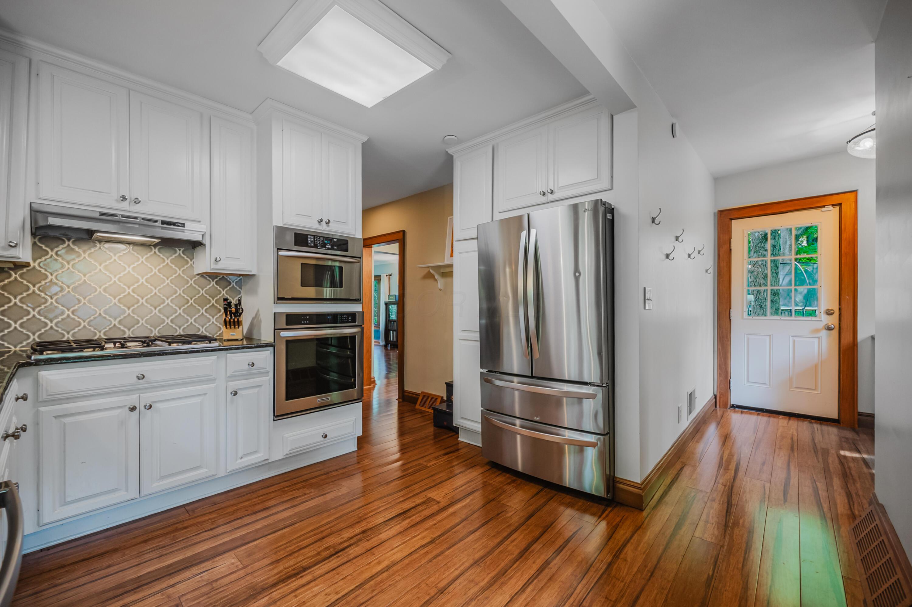 8289 Olentangy River Road Columbus, OH 43235 - Photo 24 of 71