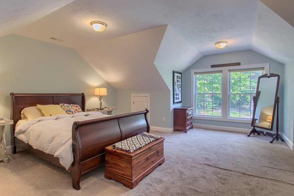 31 Squareshire Road Sterling, MA 01564 - Photo 8 of 26